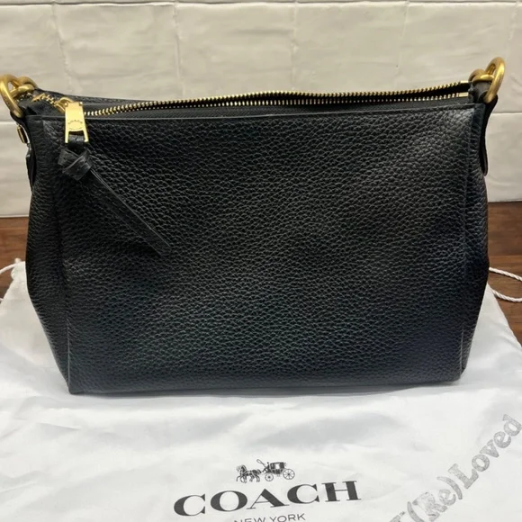 Coach Shay - Picture 2 of 12